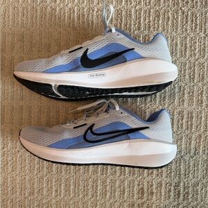 Nike Downshifter 13 running shoes.  Womens.